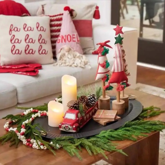 🎄 NWT Mud Pie Red Ceramic Christmas Truck Centerpiece – “MERRY” Holiday Décor - Picture 2 of 3